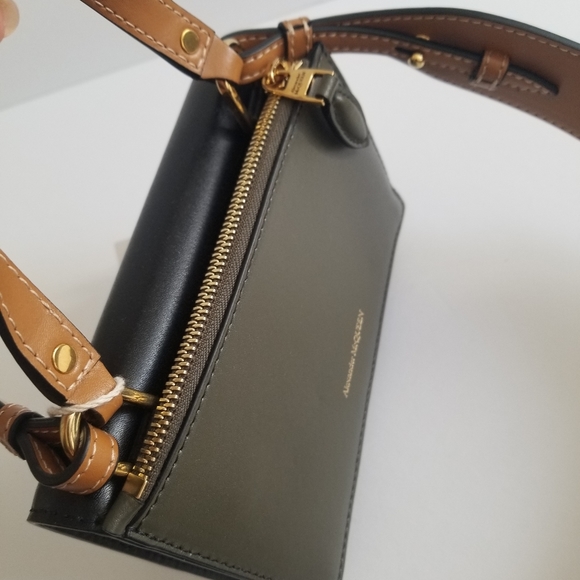 Alexander McQueen Skull Color Block Leather Crossbody Black White Brown … - Picture 4 of 12